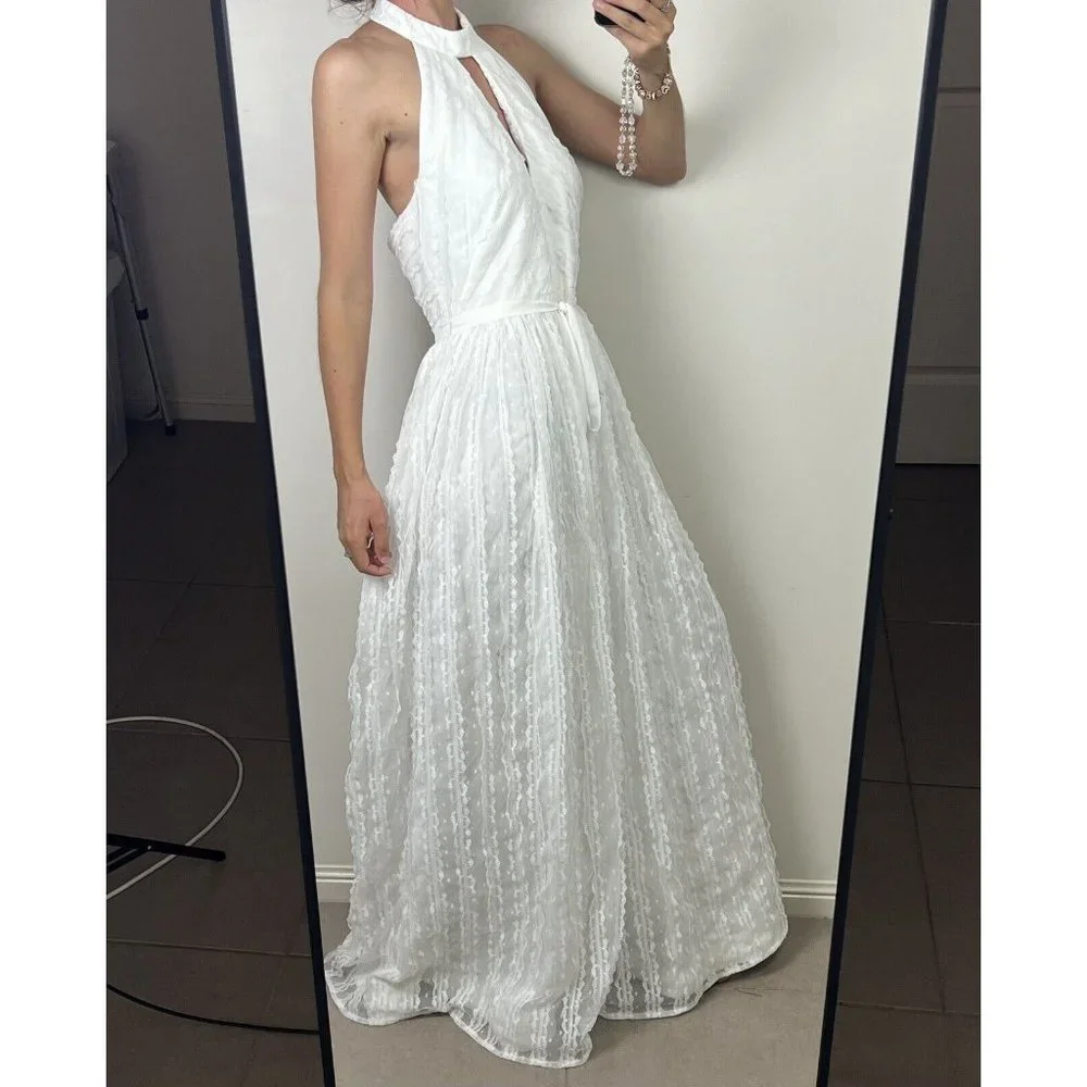 Monique Lhuillier White Lace Formal Gown Wedding Dress Keyhole Halter Size 8 - Picture 7 of 16